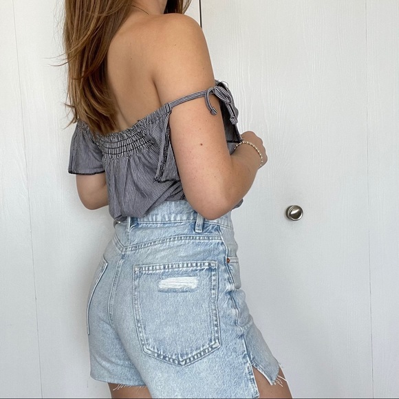 Striped Off The Shoulder Blouse - Picture 2 of 3